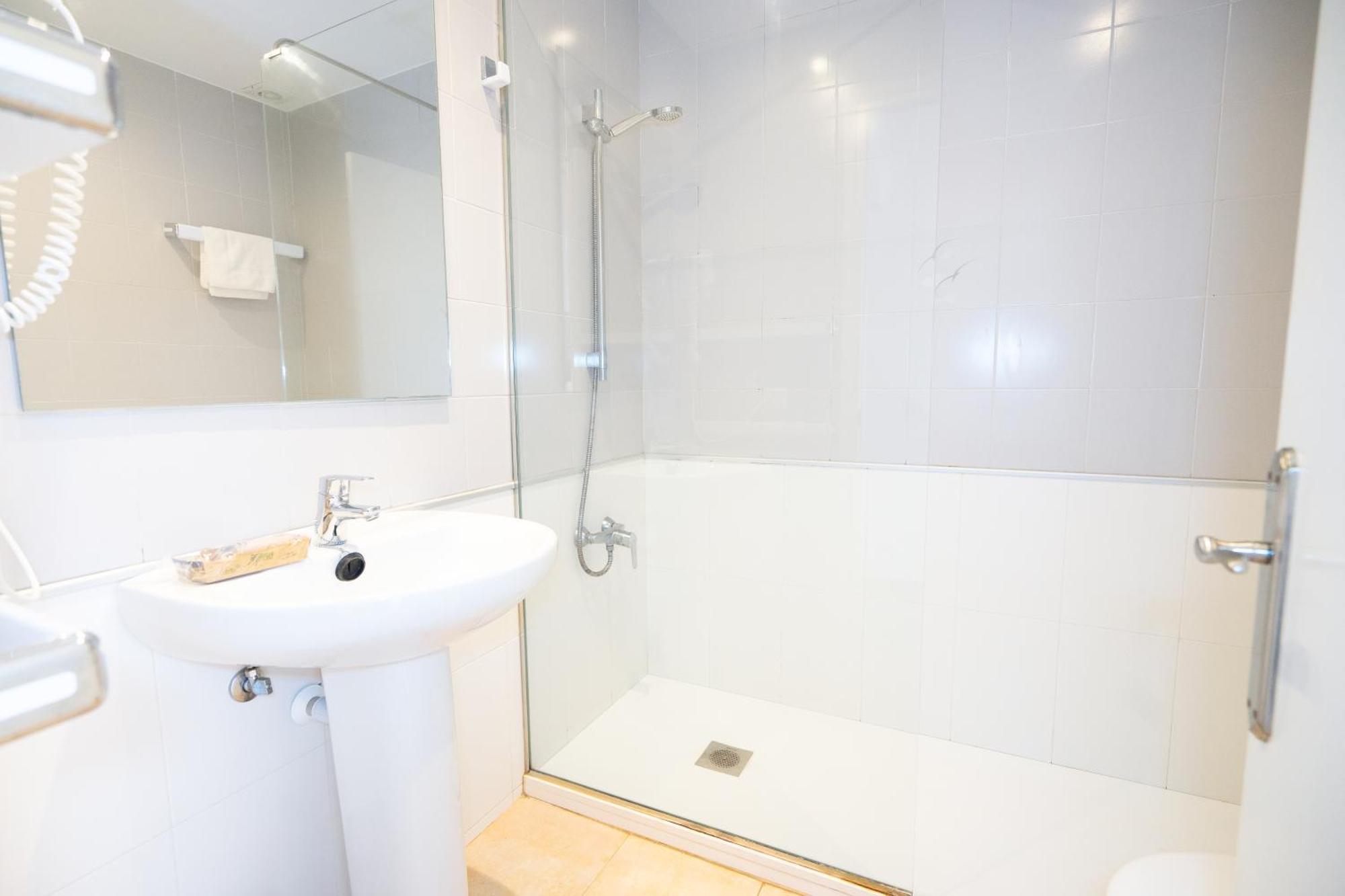 Apartamentos Annabel'S I 칼라 갈다나 외부 사진