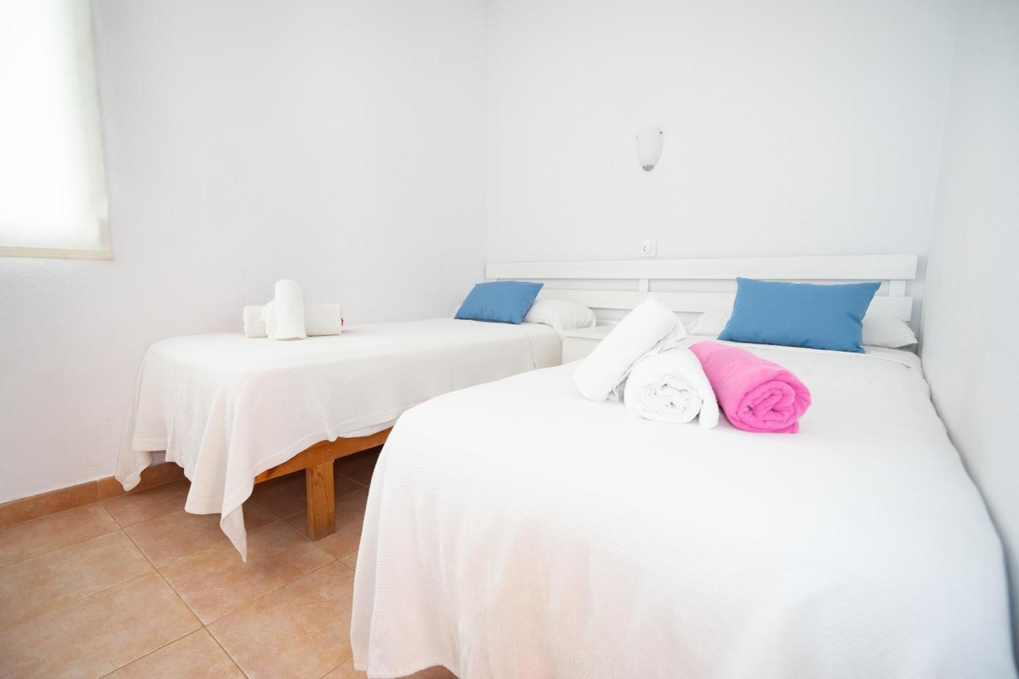 Apartamentos Annabel'S I 칼라 갈다나 외부 사진